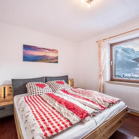 Apartment Maratim Zur Zugspitze Ehrwald Bagian luar foto