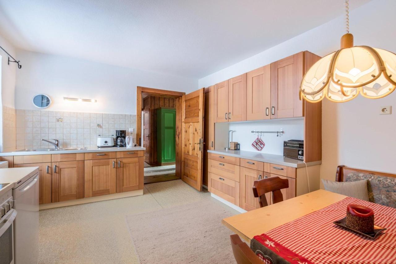 Apartment Maratim Zur Zugspitze Ehrwald Bagian luar foto