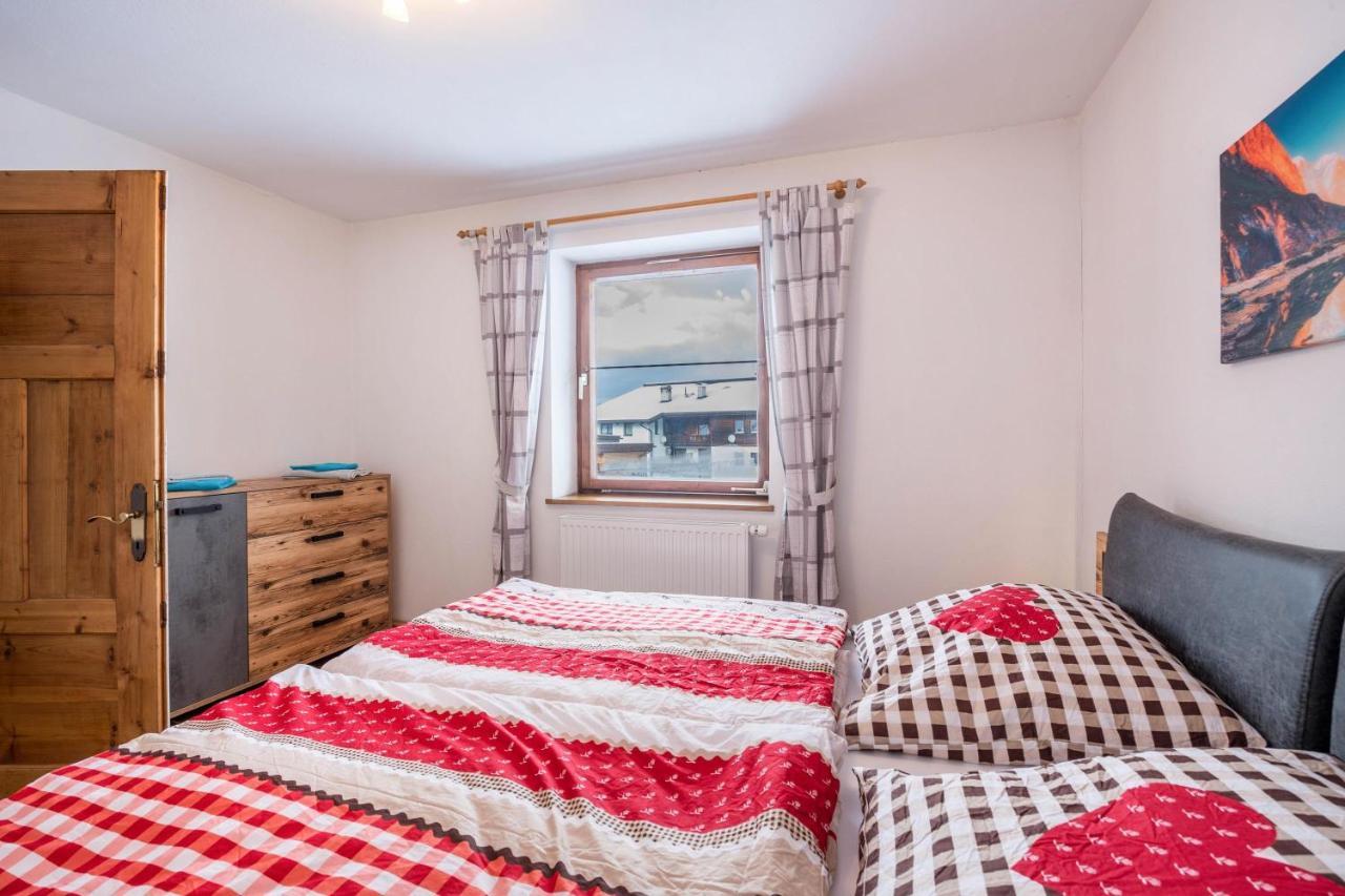 Apartment Maratim Zur Zugspitze Ehrwald Bagian luar foto