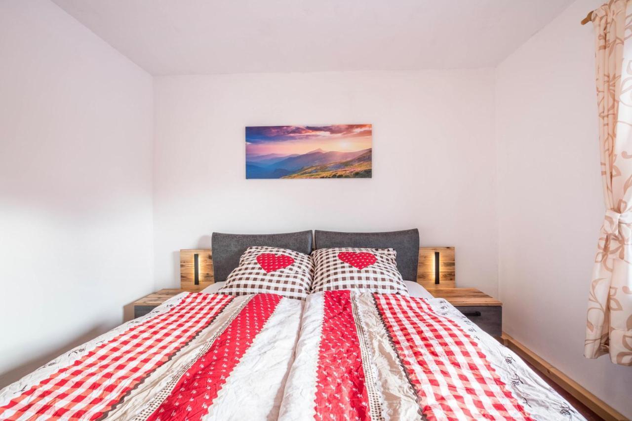 Apartment Maratim Zur Zugspitze Ehrwald Bagian luar foto